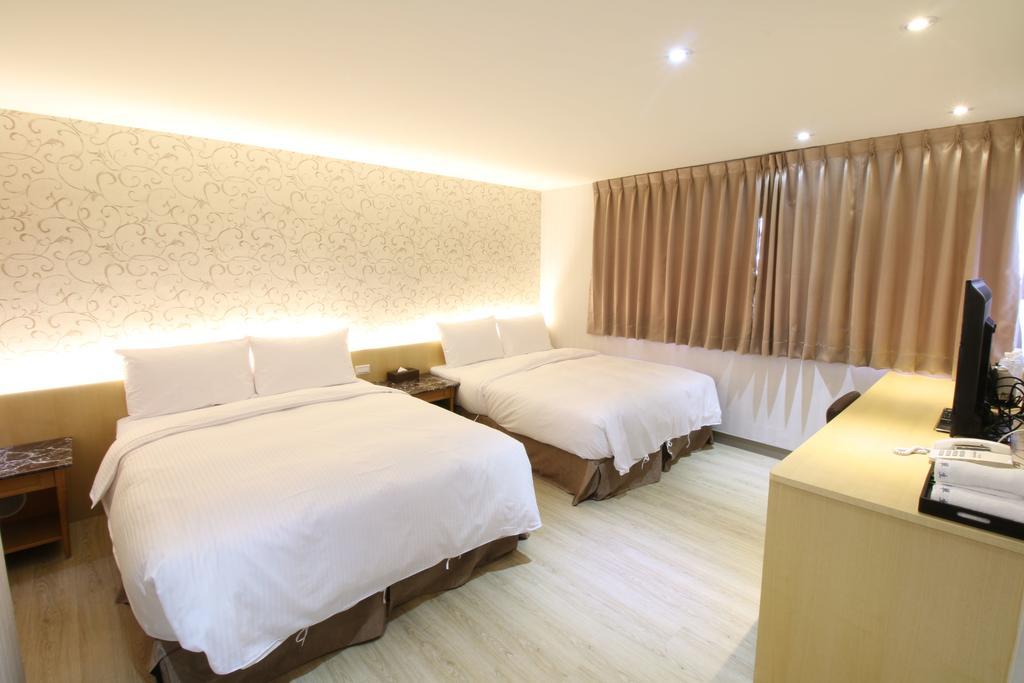 Simple Life Kaohsiung Hotel Exterior photo